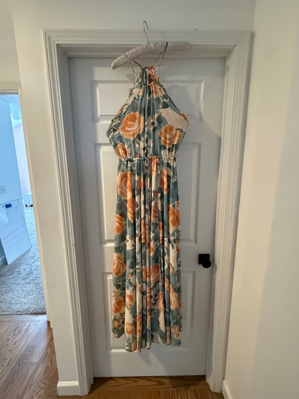 Woman’s Lulus Dress